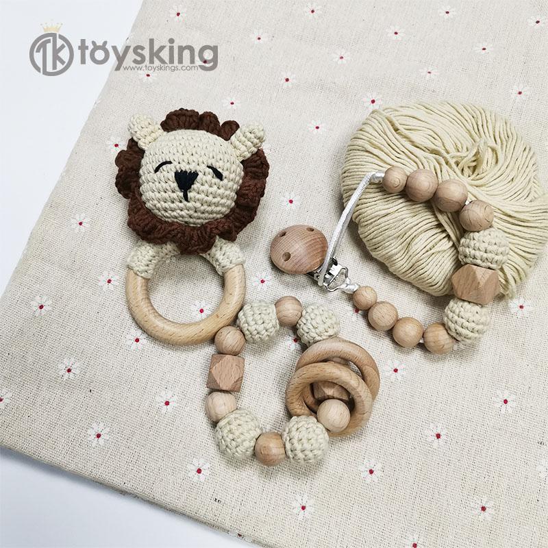Crochet Amigurumi Wooden Rattle Lion Animals Baby Gift Set for Wholesale