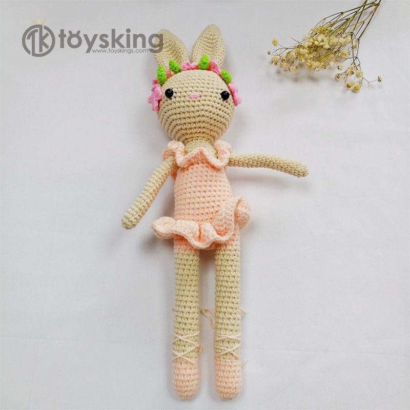 Old Fashrion Crochet Amigurumi Ballerina Girl Doll